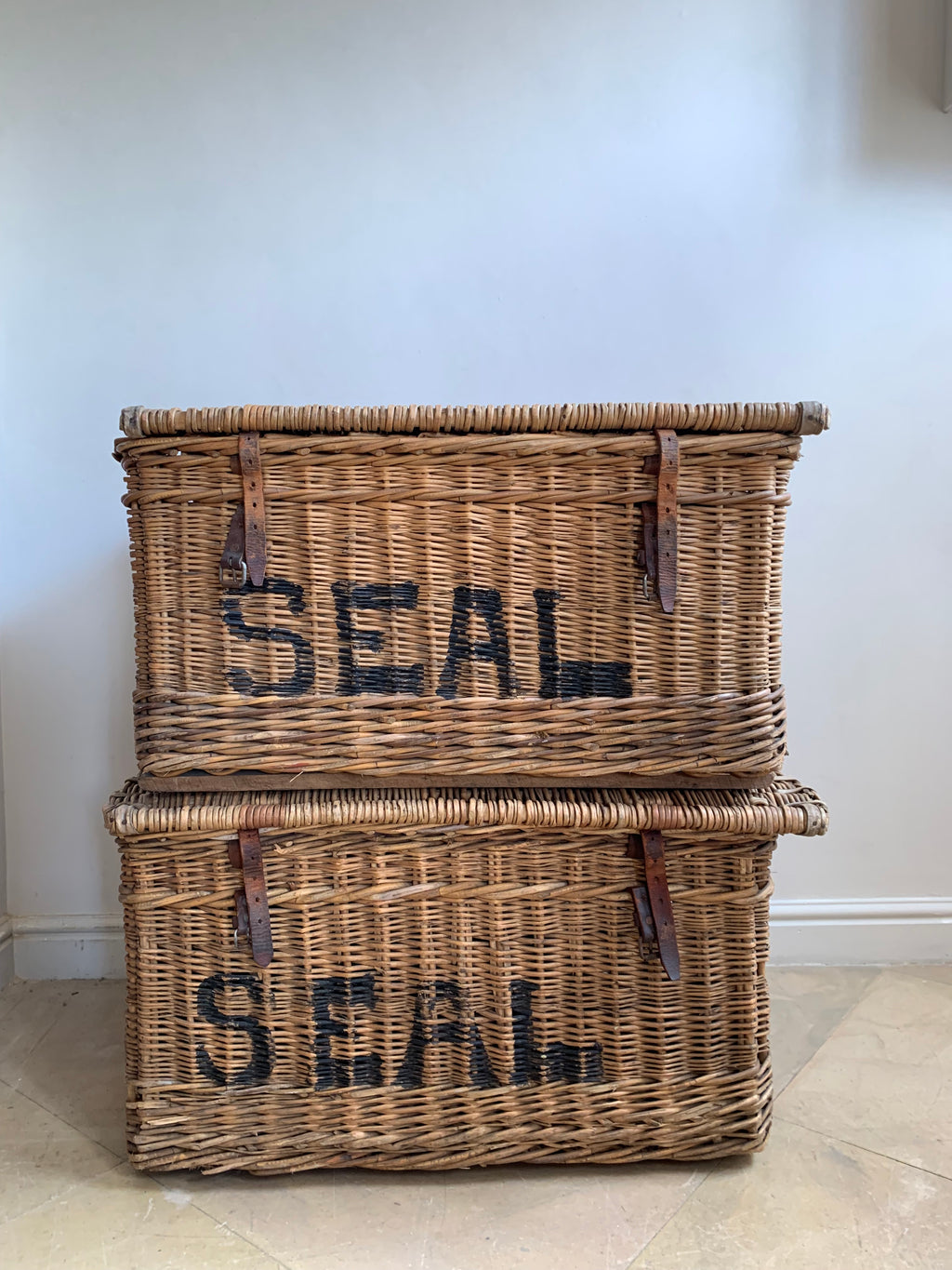 Laundry Baskets - "Seal"