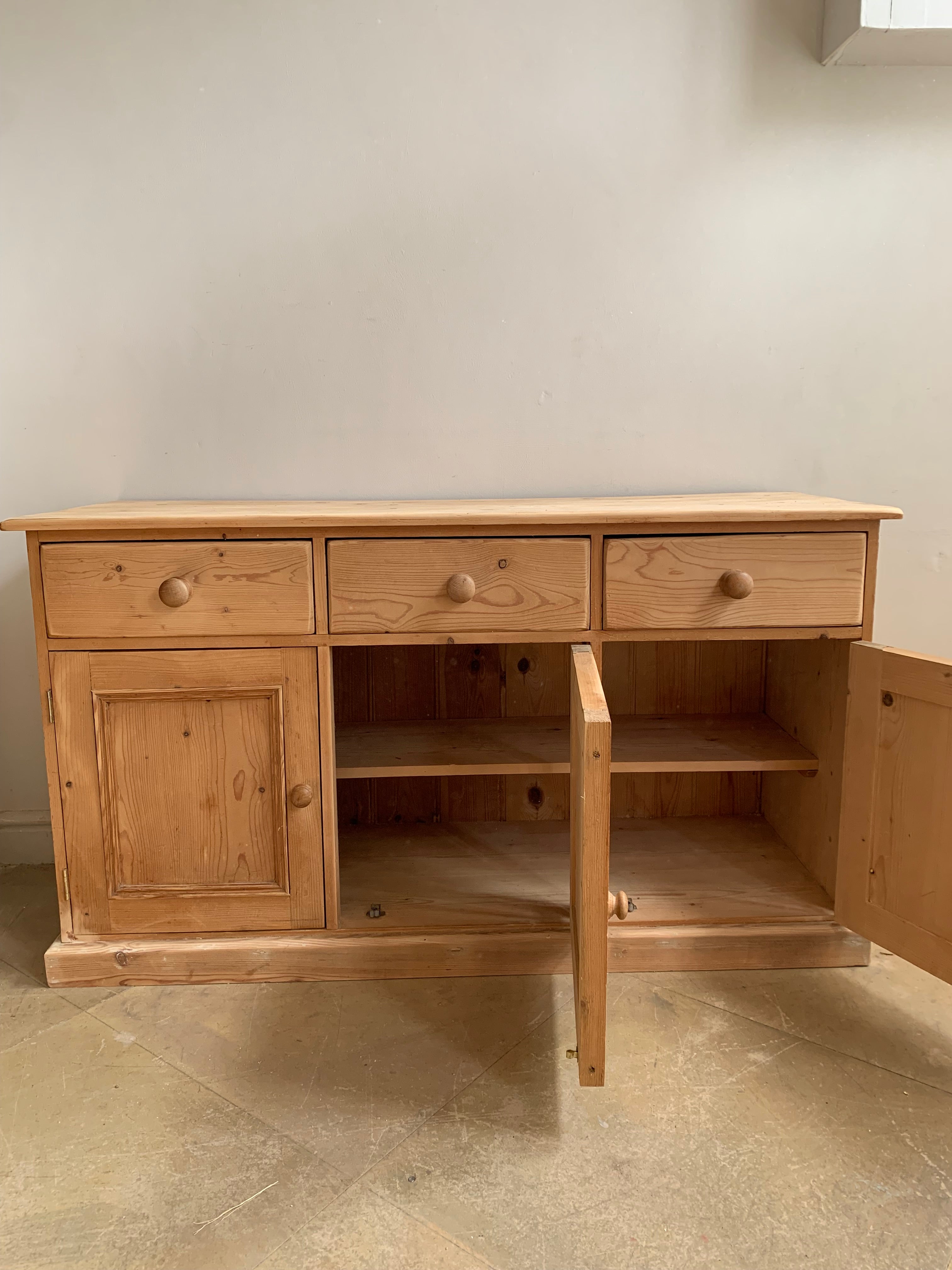 Sideboard - Pine