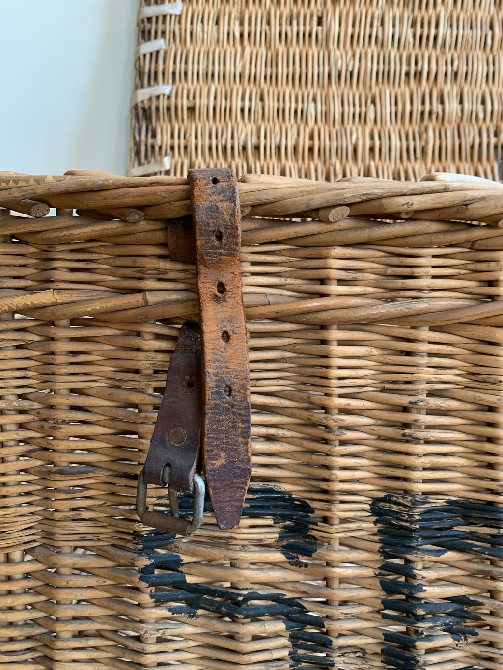 Laundry Baskets - "Seal"