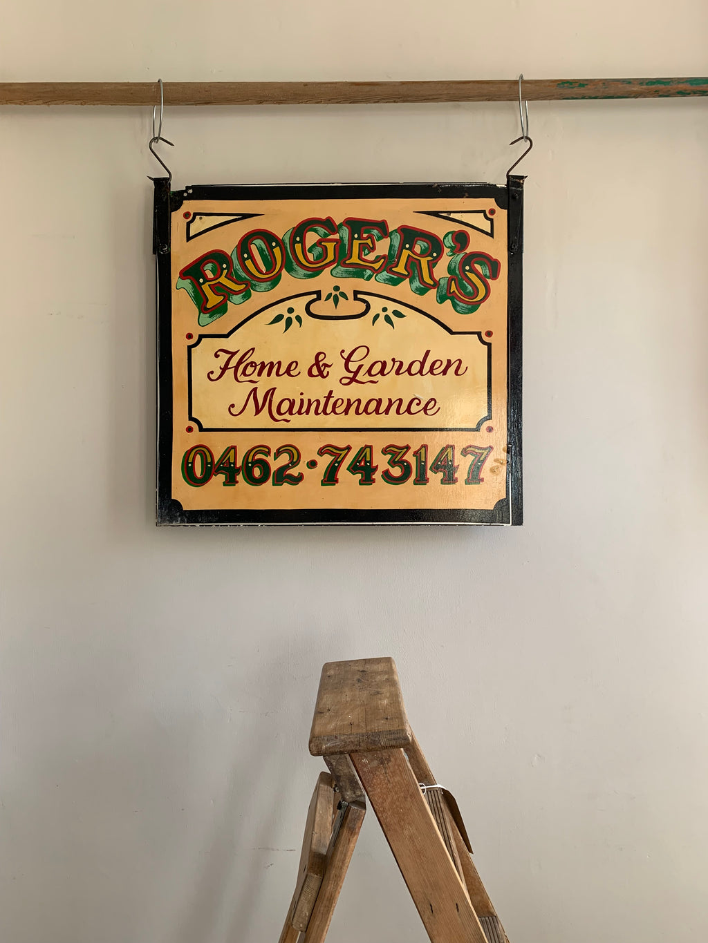 Roger's Sign