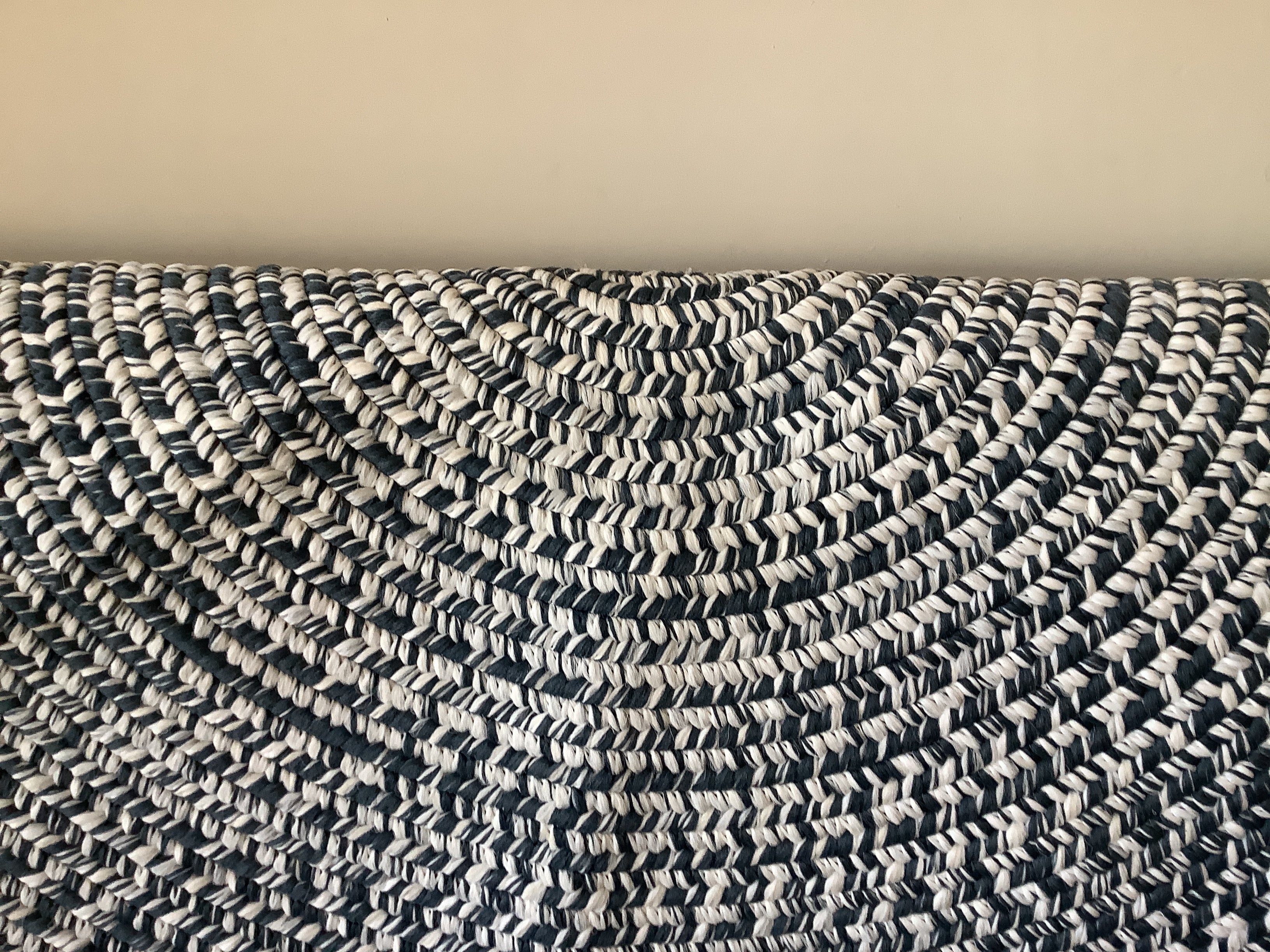 Braided Rug Round 5` No.22 