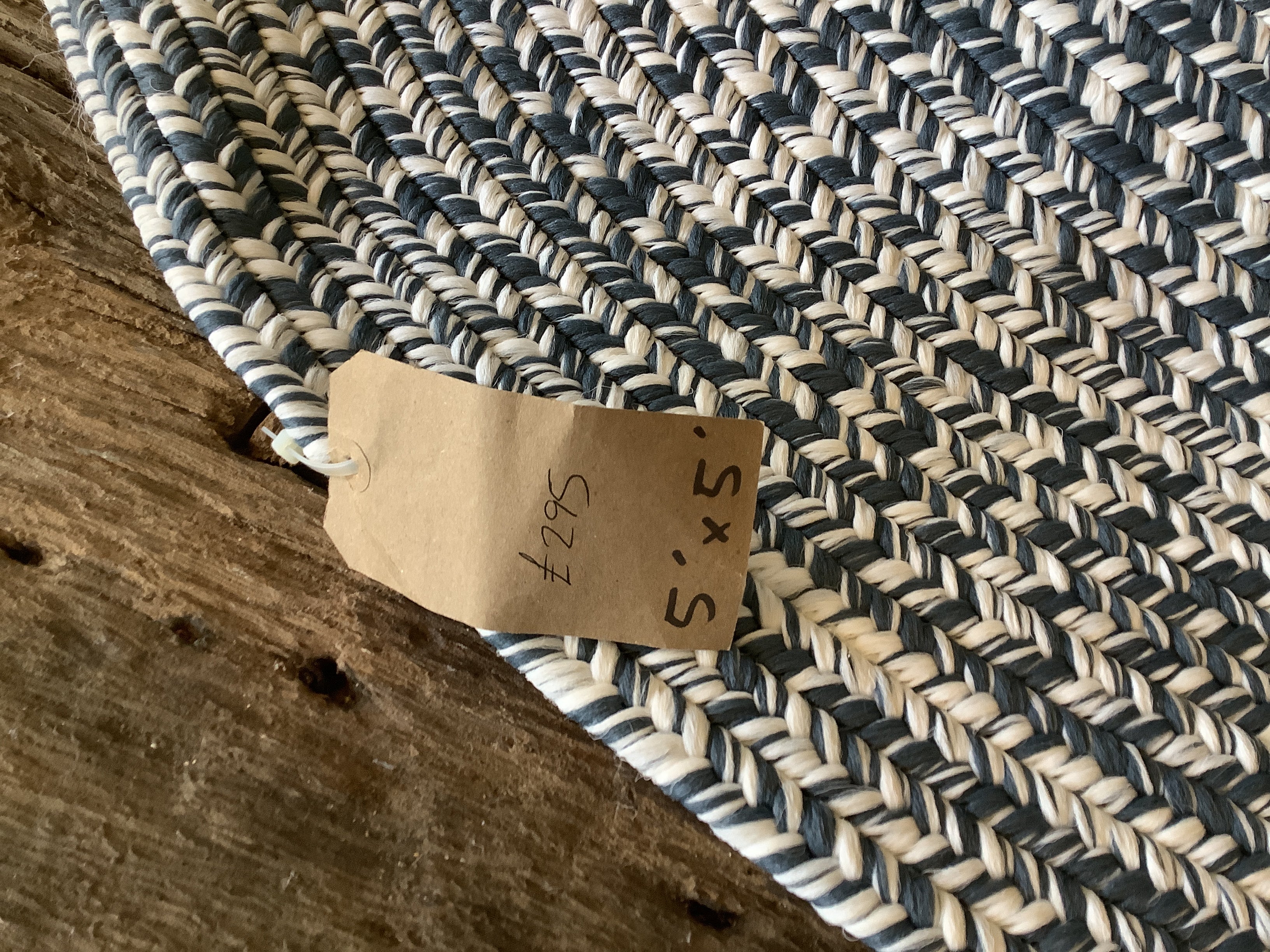 Braided Rug Round 5` No.22(B)