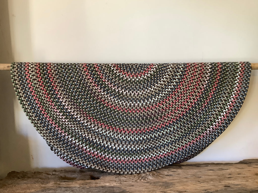 Braided Rug Round 5` No 20